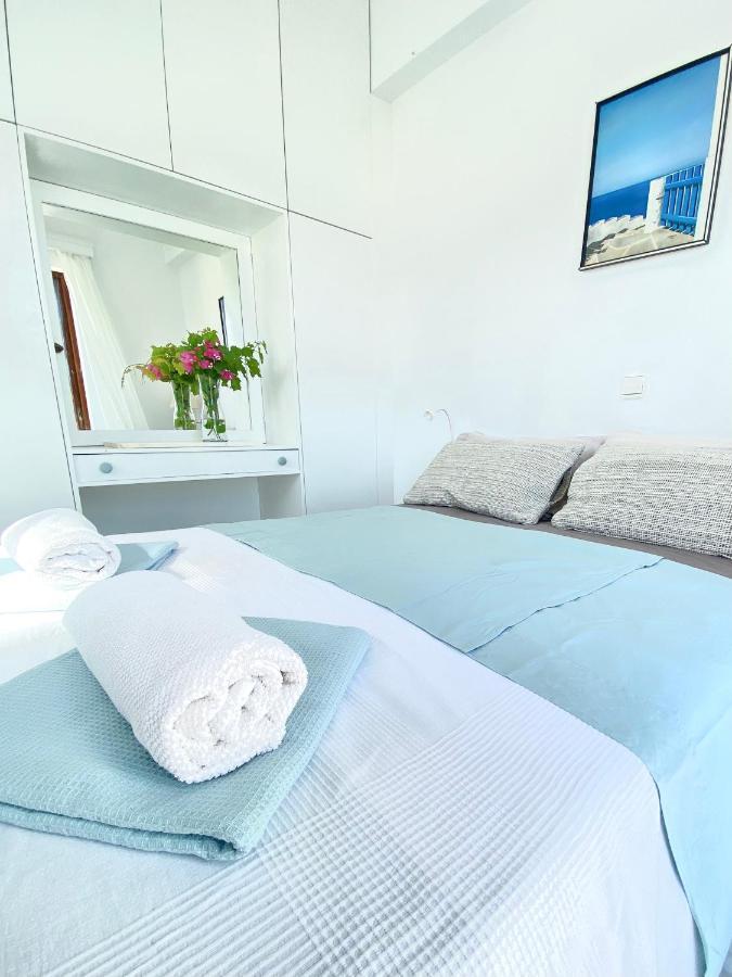 Beach House Set In A Beautiful Bay Karystos  Exterior photo